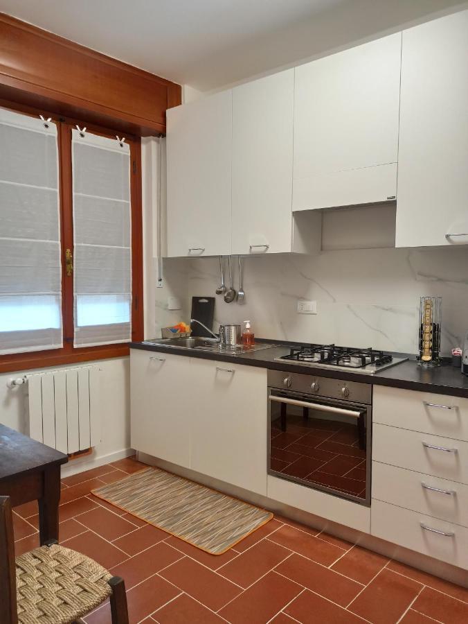 Appartamento Poli Кастильоне-деи-Пеполи Экстерьер фото