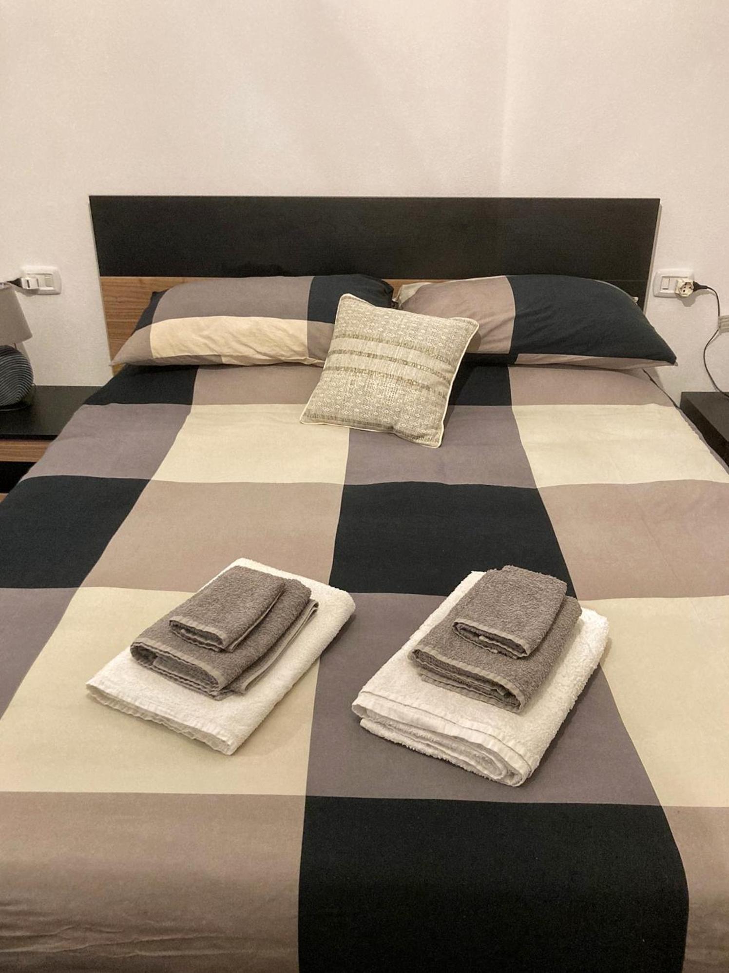 Appartamento Poli Кастильоне-деи-Пеполи Экстерьер фото